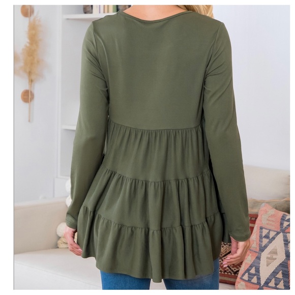 POSH LIVE LISTING - Picture 3 of 4